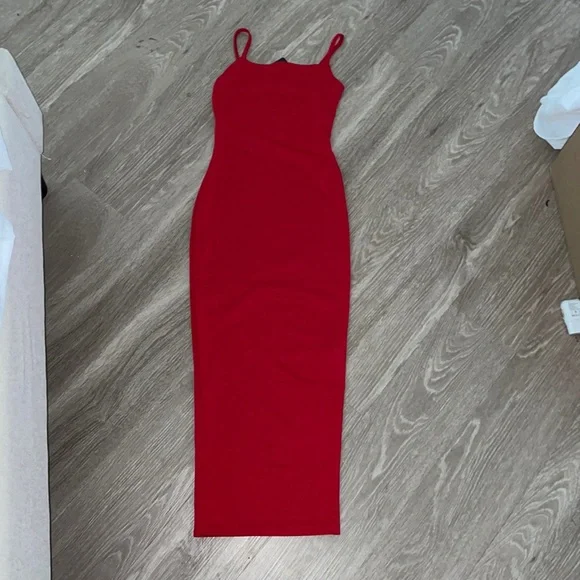 PrettyLittleThing | Dresses | Pretty Little Thing Red Midi Bodycon |  Poshmark